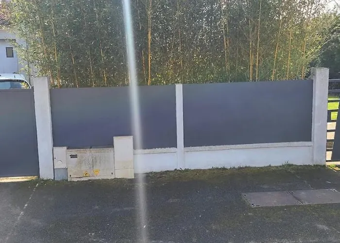 Dependance De 30 Metres Carres Plafond Cathedrale 아파트 Labastide-Saint-Sernin